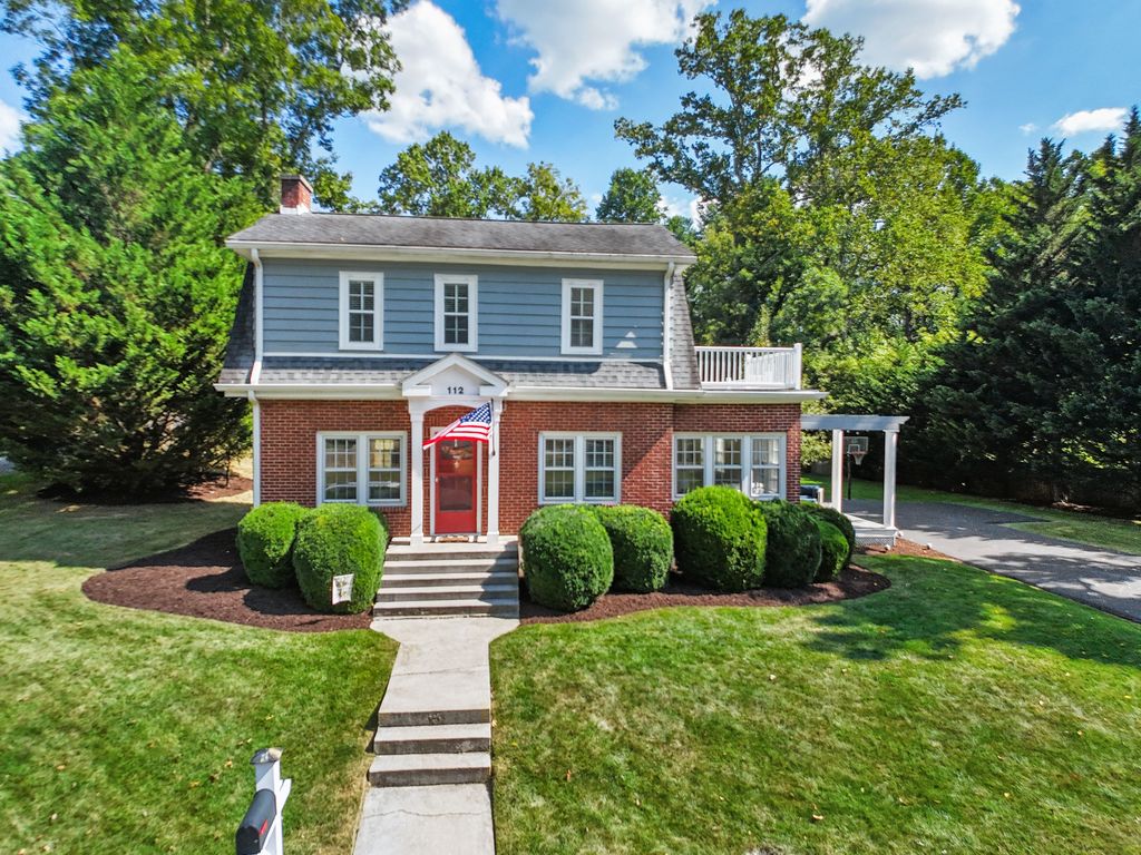 112 Hillcrest Ave - Property Image