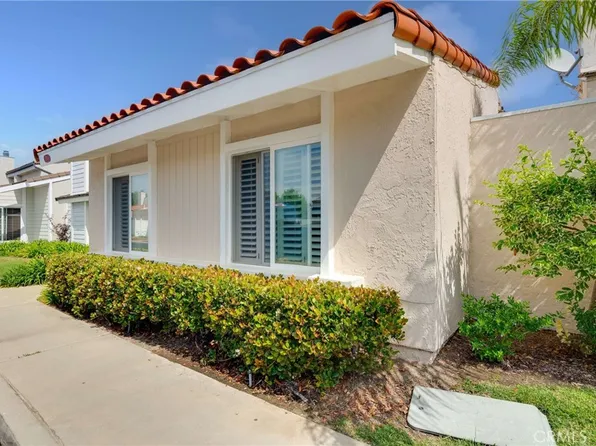 7051 Island Village Dr, Long Beach, CA 90803