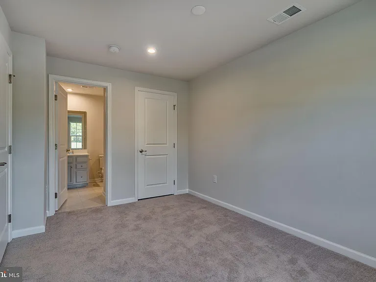 124 Bishop Way — Photo 19