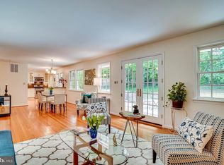 4119 Sleepy Hollow Rd, Annandale, VA 22003