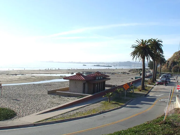 Rio Sands Condominiums — Photo 22