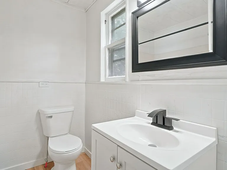 3034 Abbott St — Photo 19