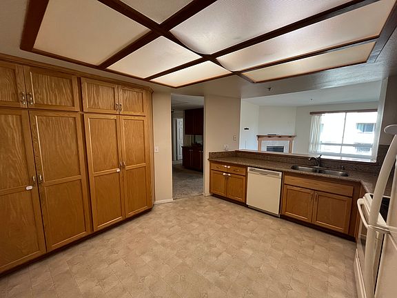 5th image of 5875 Friars Rd APT 4302