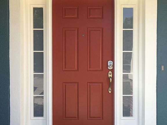 Entryway with electronic lock (never forget your key or lock