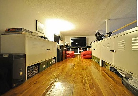 3rd image of 103 W 86th St #B1