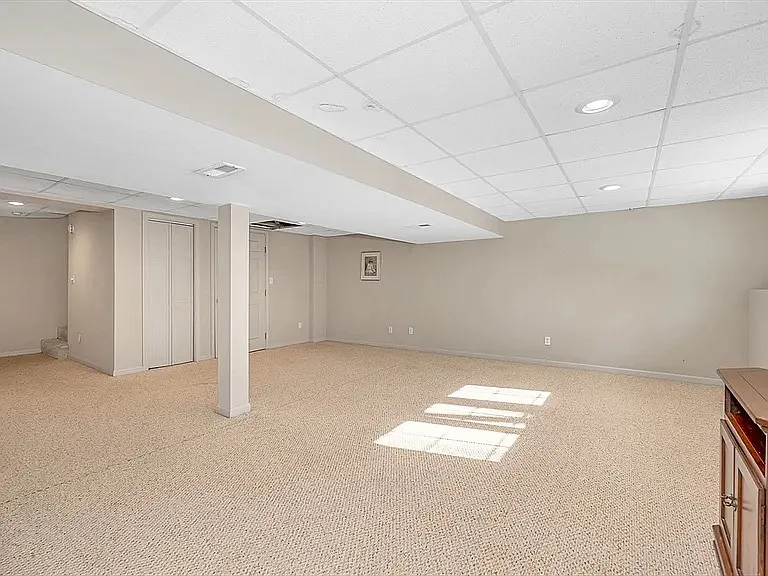 12 Birchwood Ln #12 — Photo 32