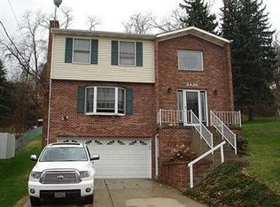 2426 Glenroy St, Pittsburgh, PA