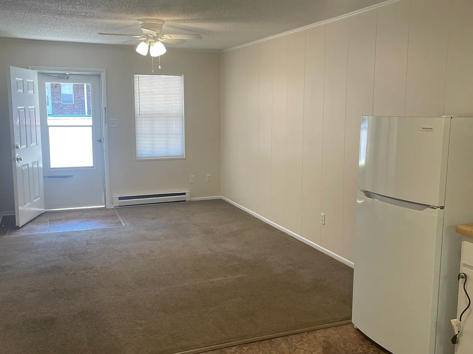 2 bed, 784 sqft, $1,025 — Photo 1