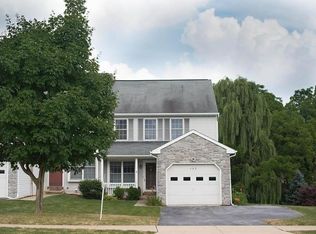 489 Meadowlark Ln, Manheim, PA 17545