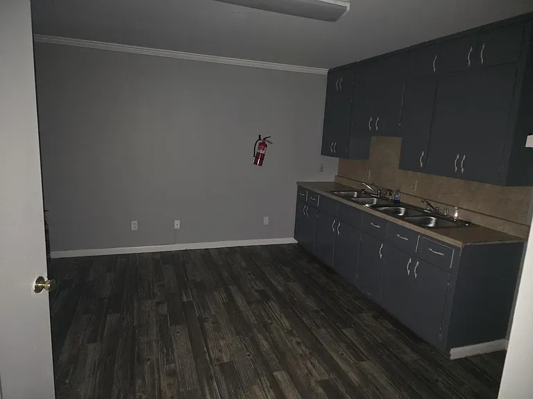 1218 E Harding Ave — Photo 6