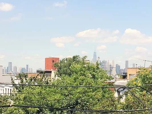 Rented by Remax Real Estate Professionals | media 19