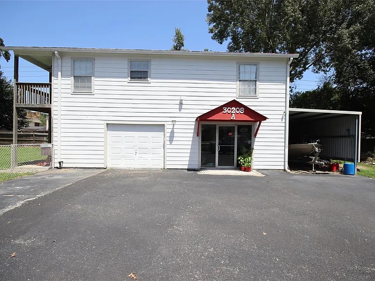 30208 E Geneva Dr — Photo 1