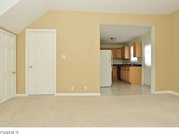 5th image of 710 Wilmer Ave