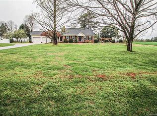 411 Dameron Rd, Bessemer City, NC 28016