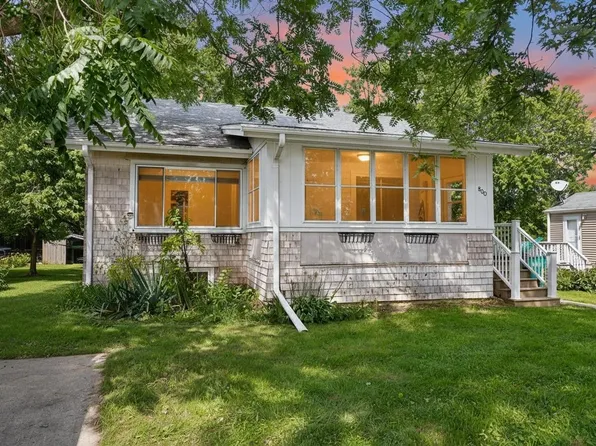 800 9th AVENUE, Union Grove, WI 53182