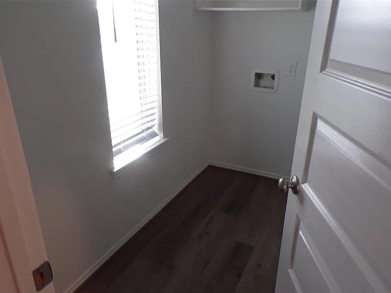 24978 Tidmor Ln — Photo 35