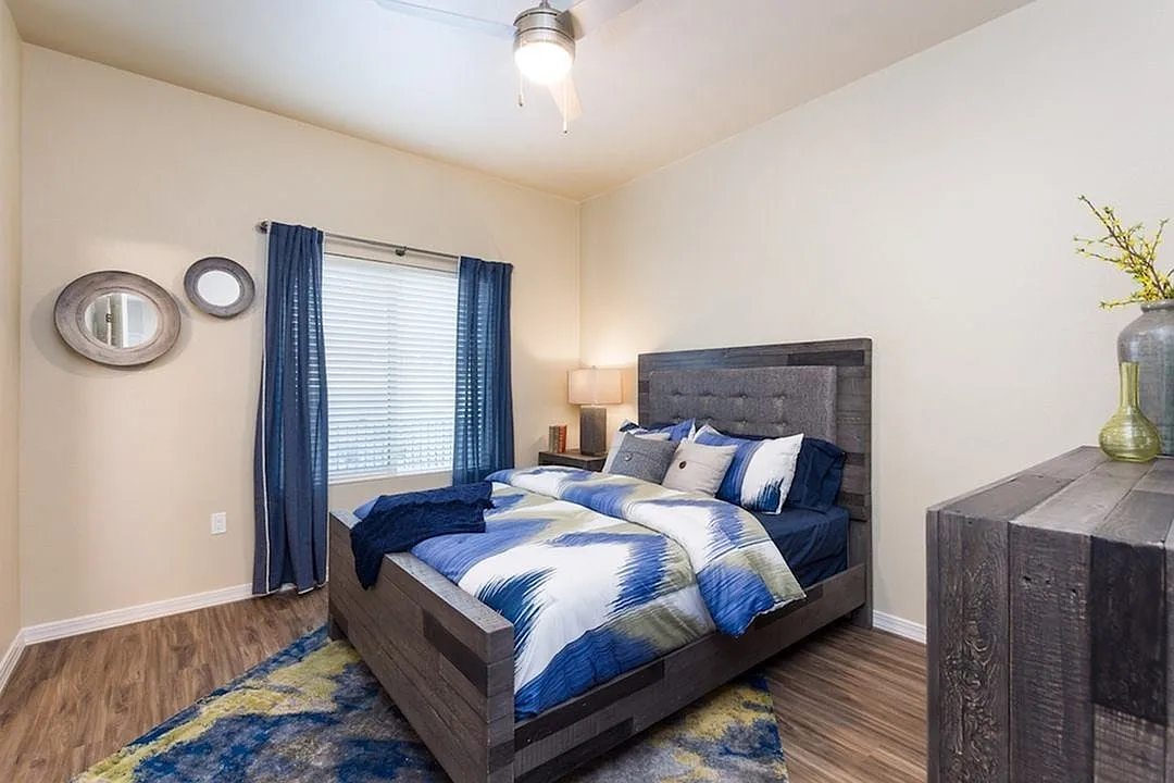 The Flats at Ridgeview — Photo 4