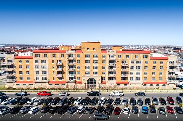 1st image of 125 E Broadway APT 204