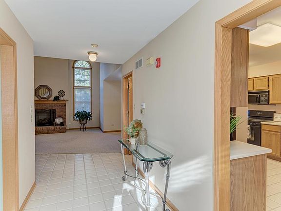 4th image of 8568 Sandalwood Dr