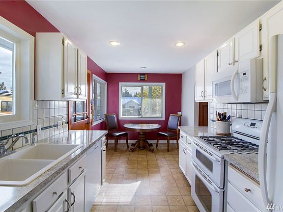 5th image of 540 Alder Ct