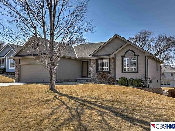2nd image of 610 Eagle View Dr