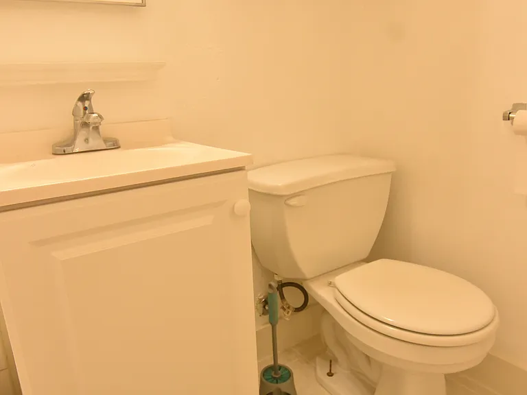 1305 Isabella St #4 — Photo 16