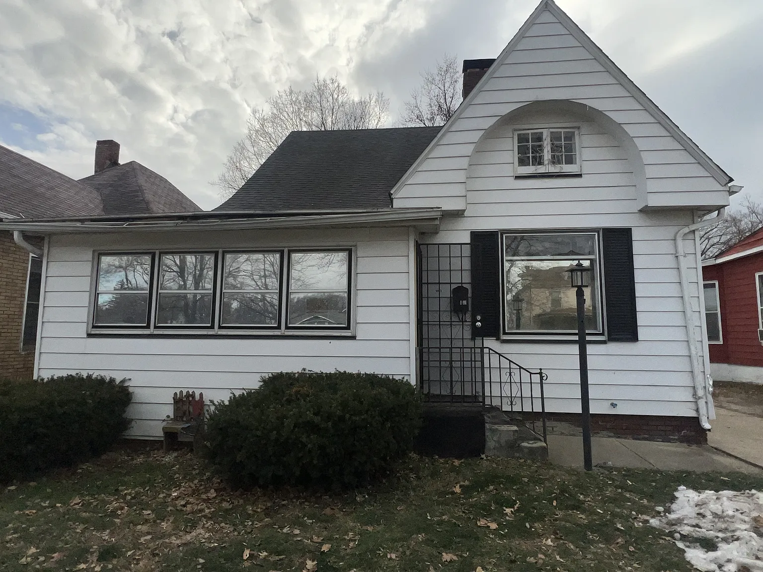 1013 W Decatur St photo 1
