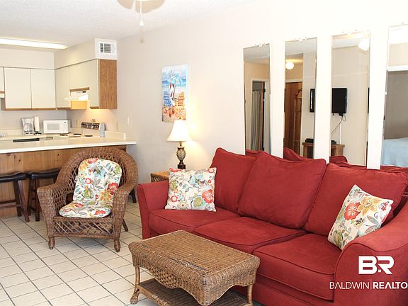 2nd image of 920 W Lagoon Ave APT C-102