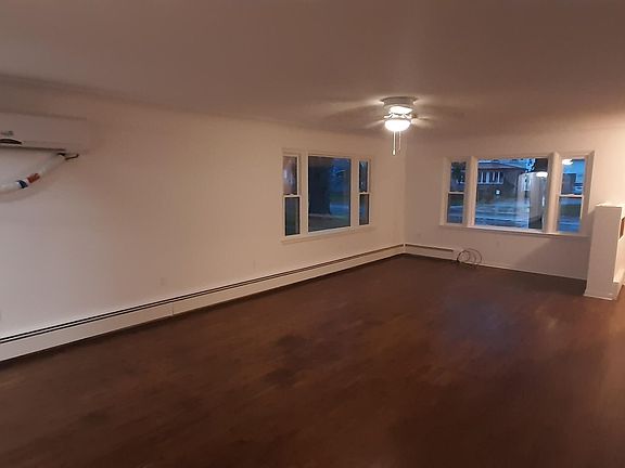4th image of 206 N Gremps St