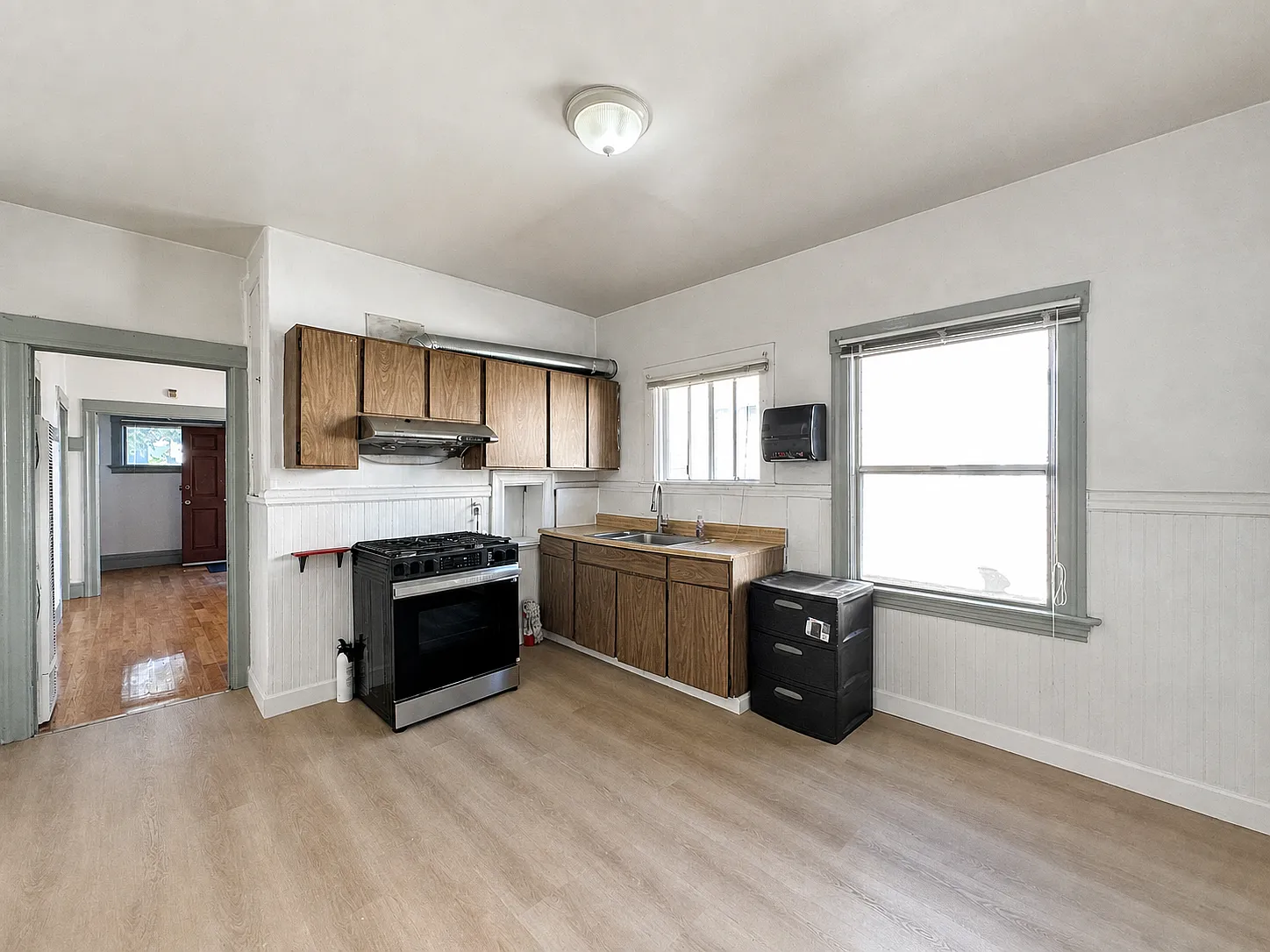 3 bed, 1100 sqft, $2,800 — Photo 4