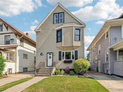 200 Parkwood Ave, Buffalo, NY, 14217