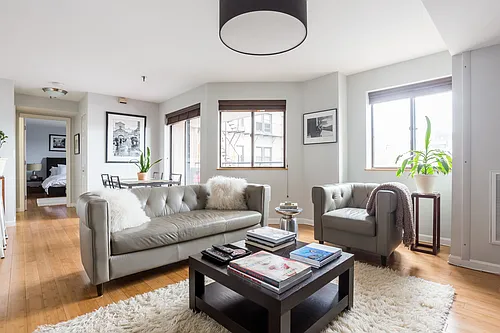 147 Kelton St Photo 1