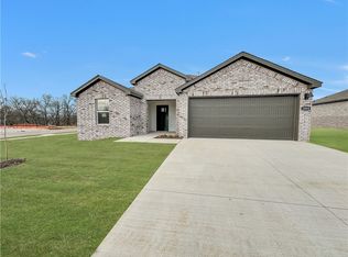 2332 Riggins Ave, Pea Ridge, AR 72751