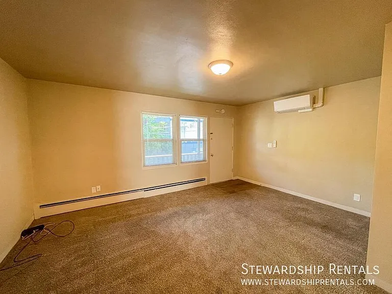 942 E 18th Ave #7 — Photo 6