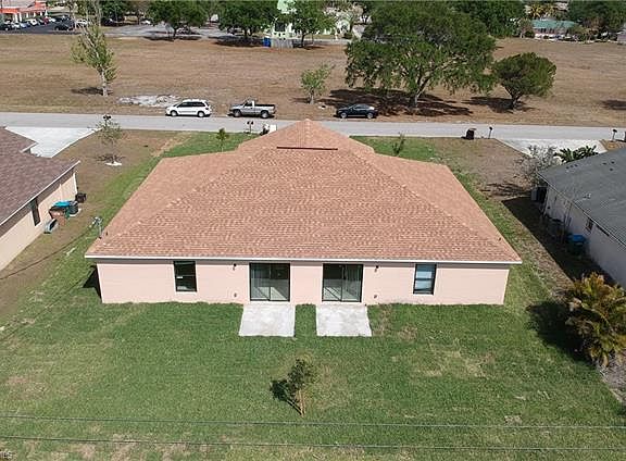 3rd image of 101 SE 13th St