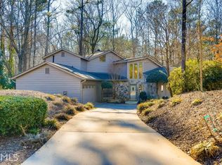 3805 Glengarry Way NE, Roswell, GA 30075