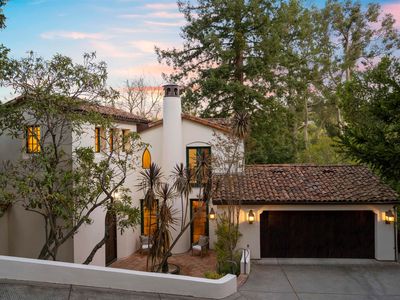 1 Dos Posos, Orinda, CA, 94563