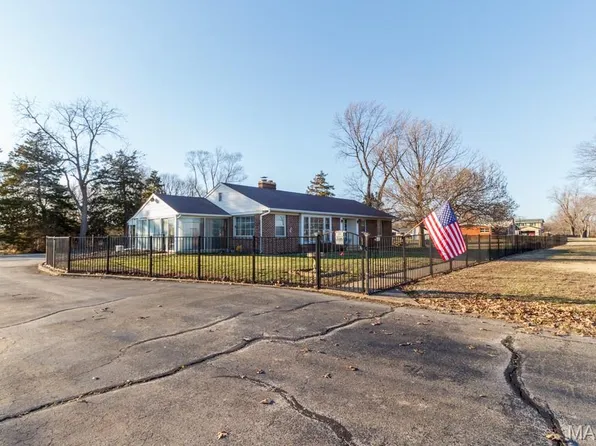 837 Lynn St, Lebanon, MO 65536