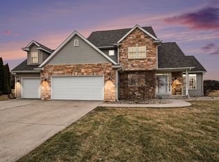 306 Pine Crest Dr, Bremen, IN