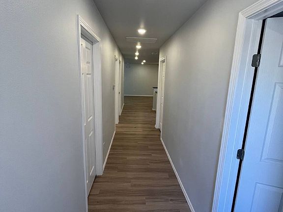 5th image of 5511 Jarvis St #B