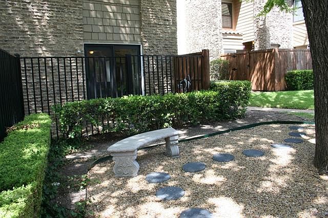 1st image of 333 Melrose Dr APT 35C