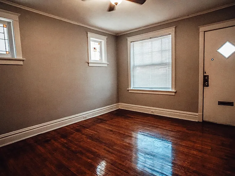 4976 Chippewa St #1W — Photo 12
