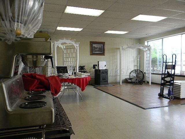 Front Office - Showroom