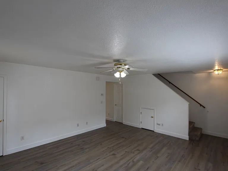 2115 N West St — Photo 7