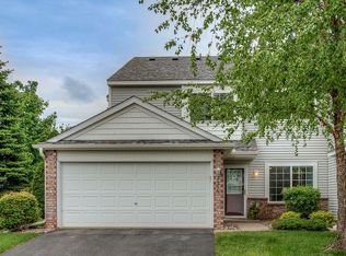 2055 Gresham Ave N, Oakdale, MN 55128
