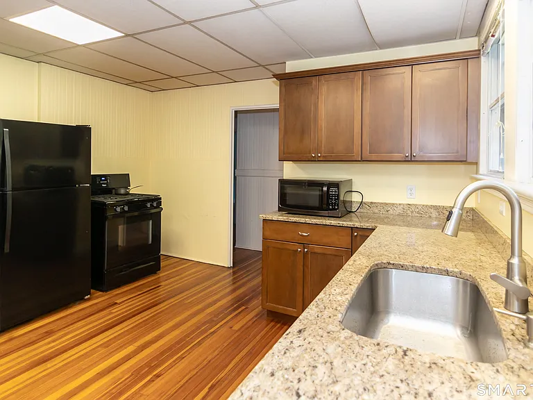 58 Shore Dr — Photo 10