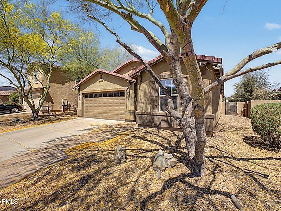 3rd image of 17706 W RED BIRD Road