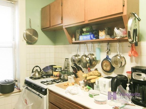 2nd image of 2167 27th St APT B4