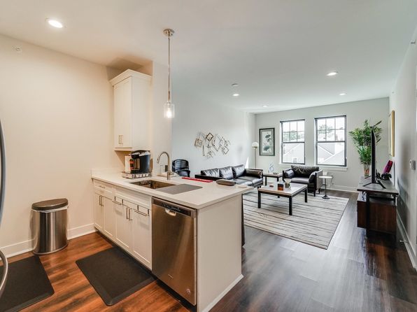 110 Market St UNIT 202