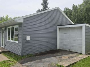 1318 John St, Sault Sainte Marie, MI 49783